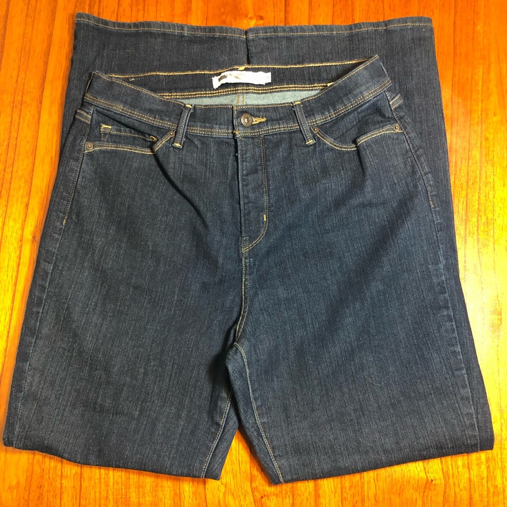 Levi’s 512 perfectly slimming boot cut jeans